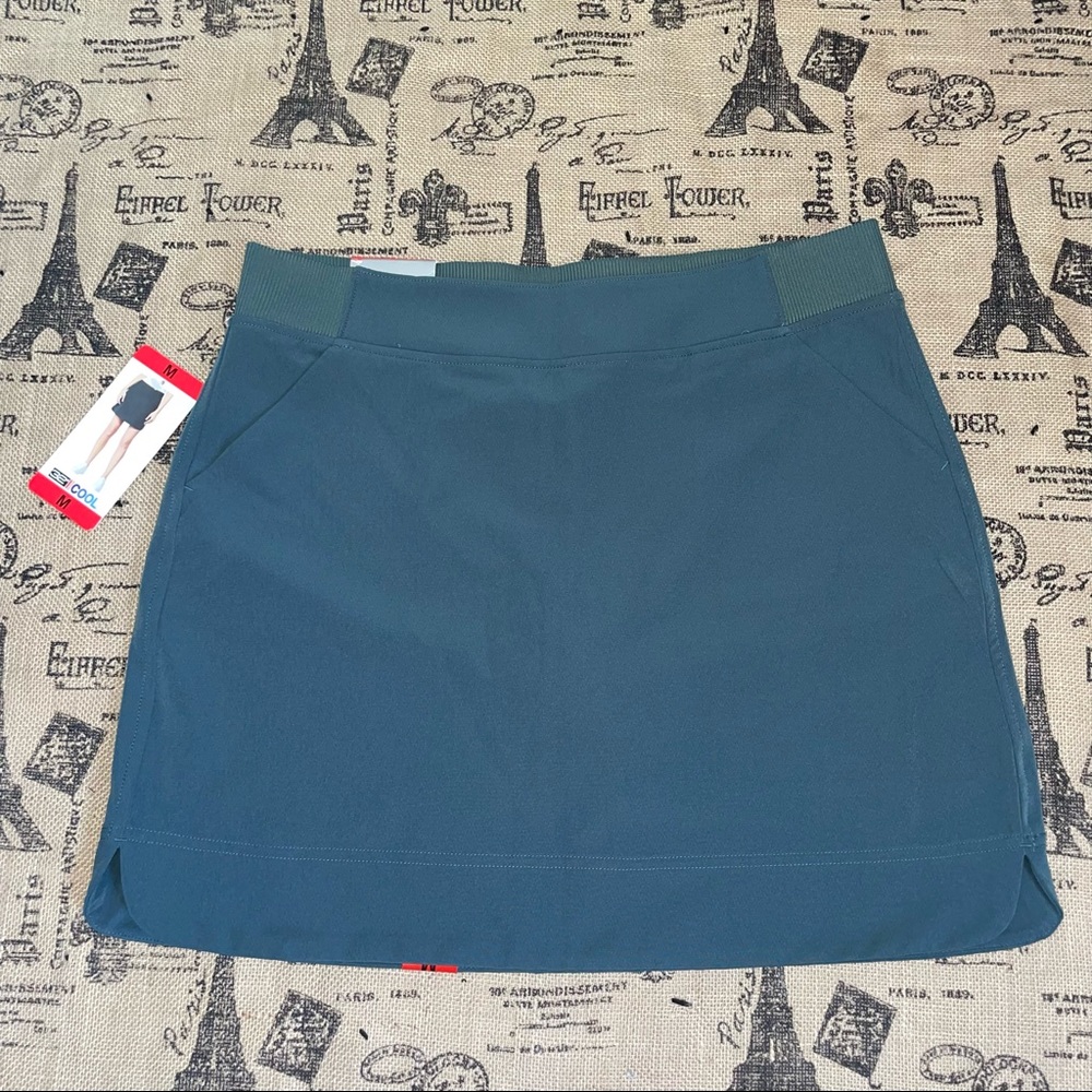 32 Degrees Cool NWT! Smoke Green Stretch Woven Skort Size M - Picture 3 of 14